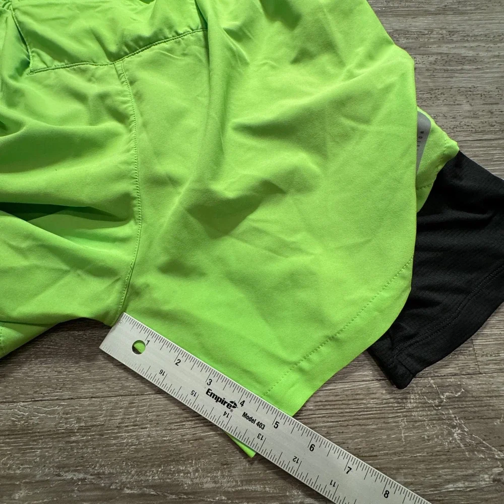 Nike Shorts Mens M Green Black Performance Dri-FIT Run Stride 2-in-1 DX0841-313